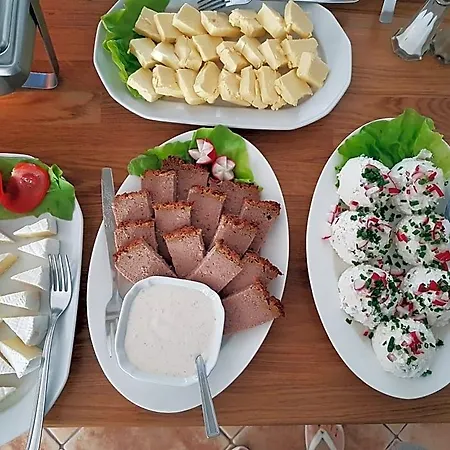 Danusia Bed & Breakfast 3*